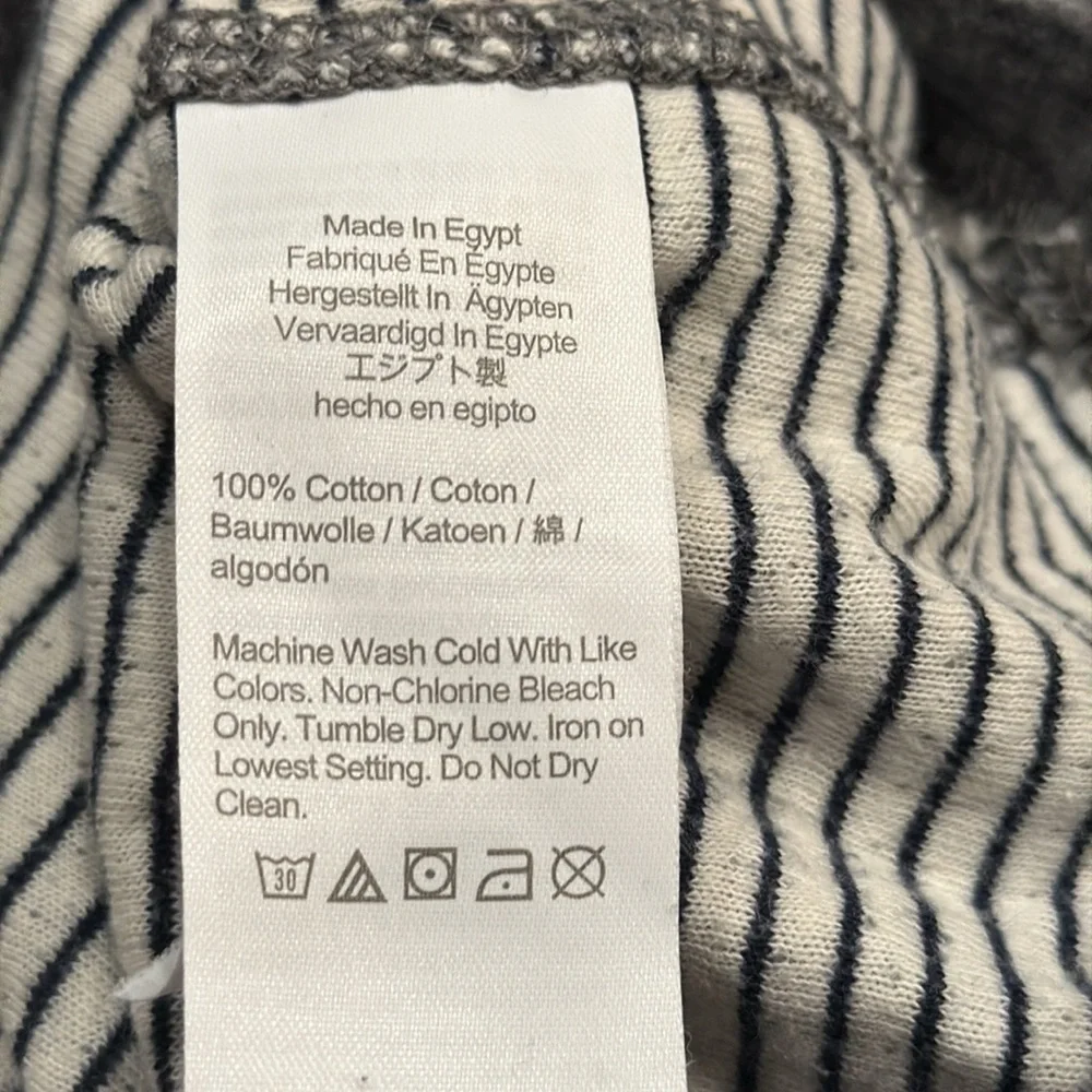 J . Crew men’s  quarter zip pull over size small .